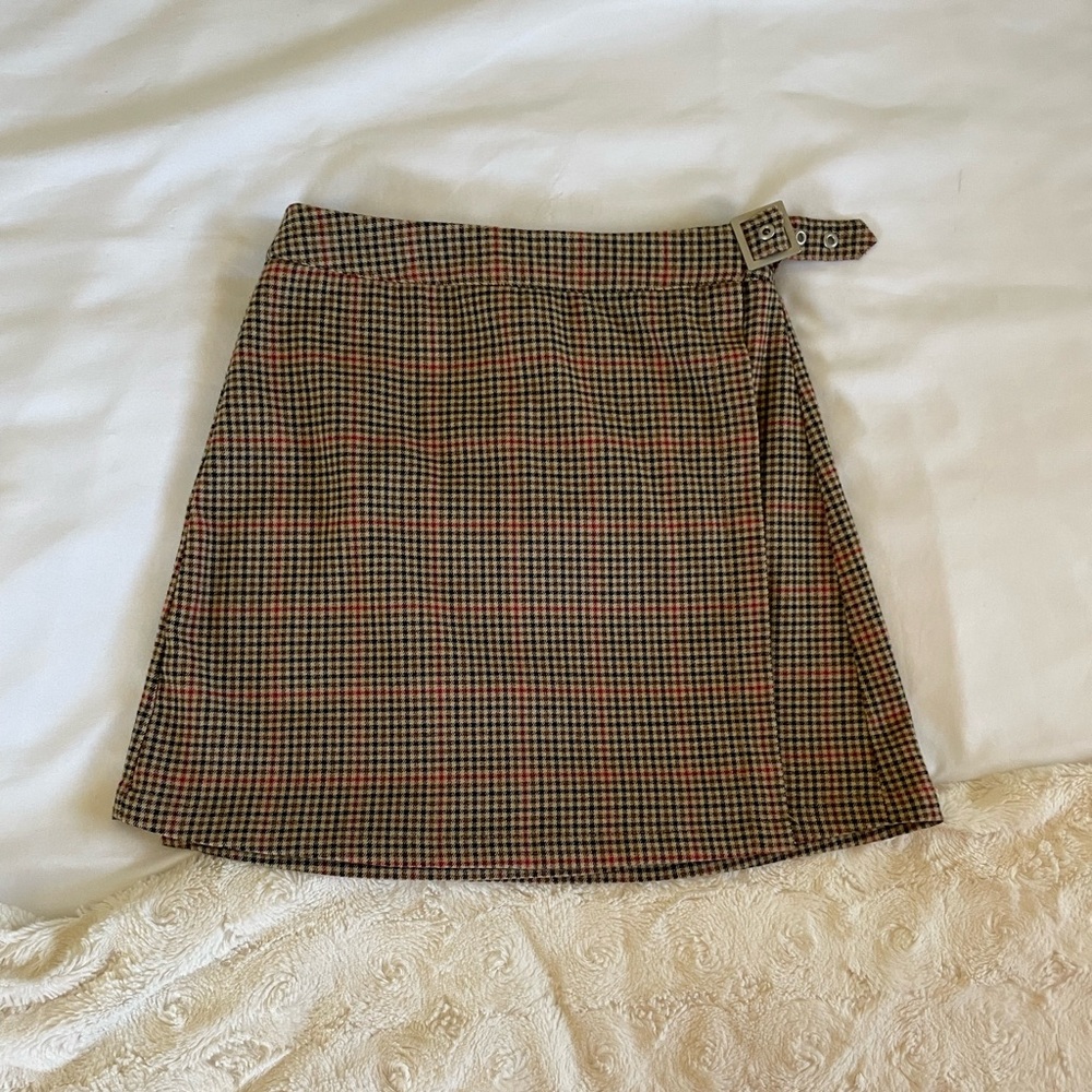brandy melville plaid mini skirt